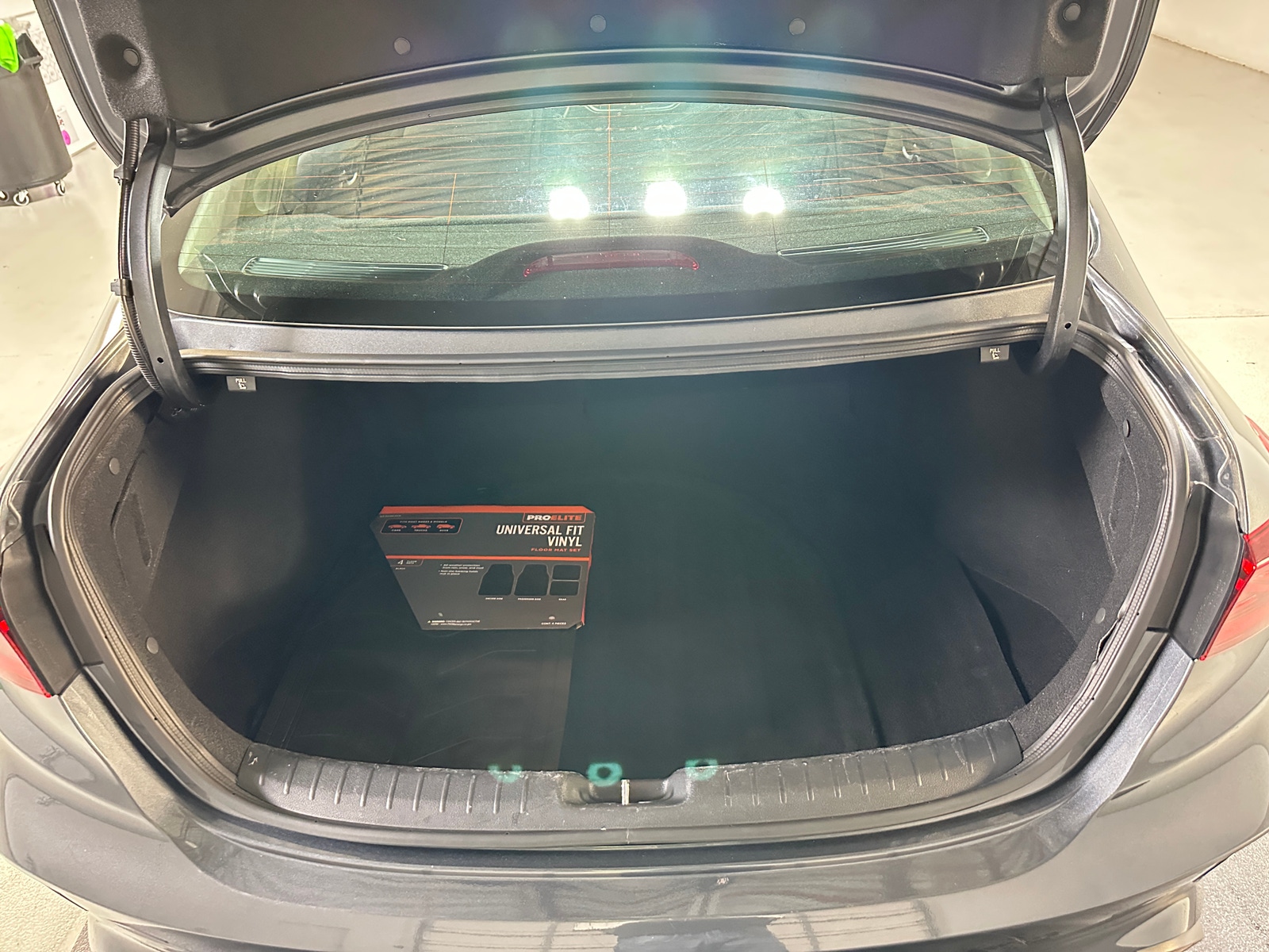 Thumbnail: 2024 Kia Forte - 7