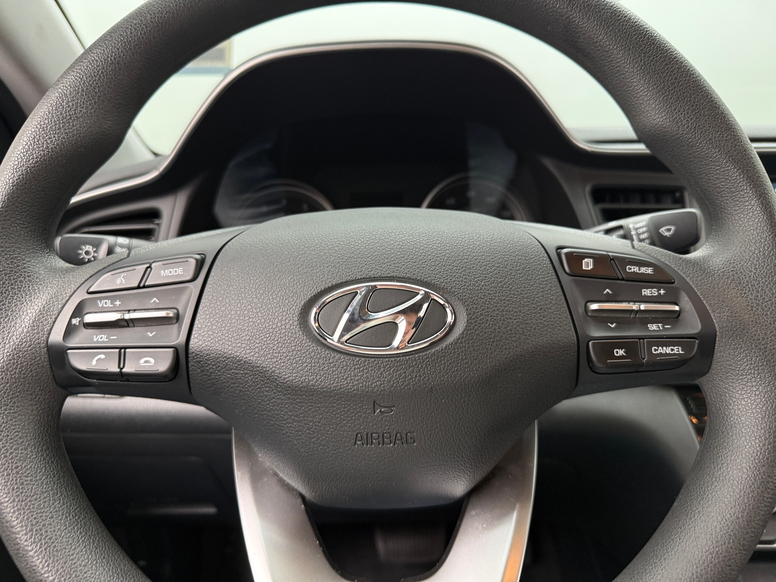 Thumbnail: 2020 Hyundai Elantra - 5