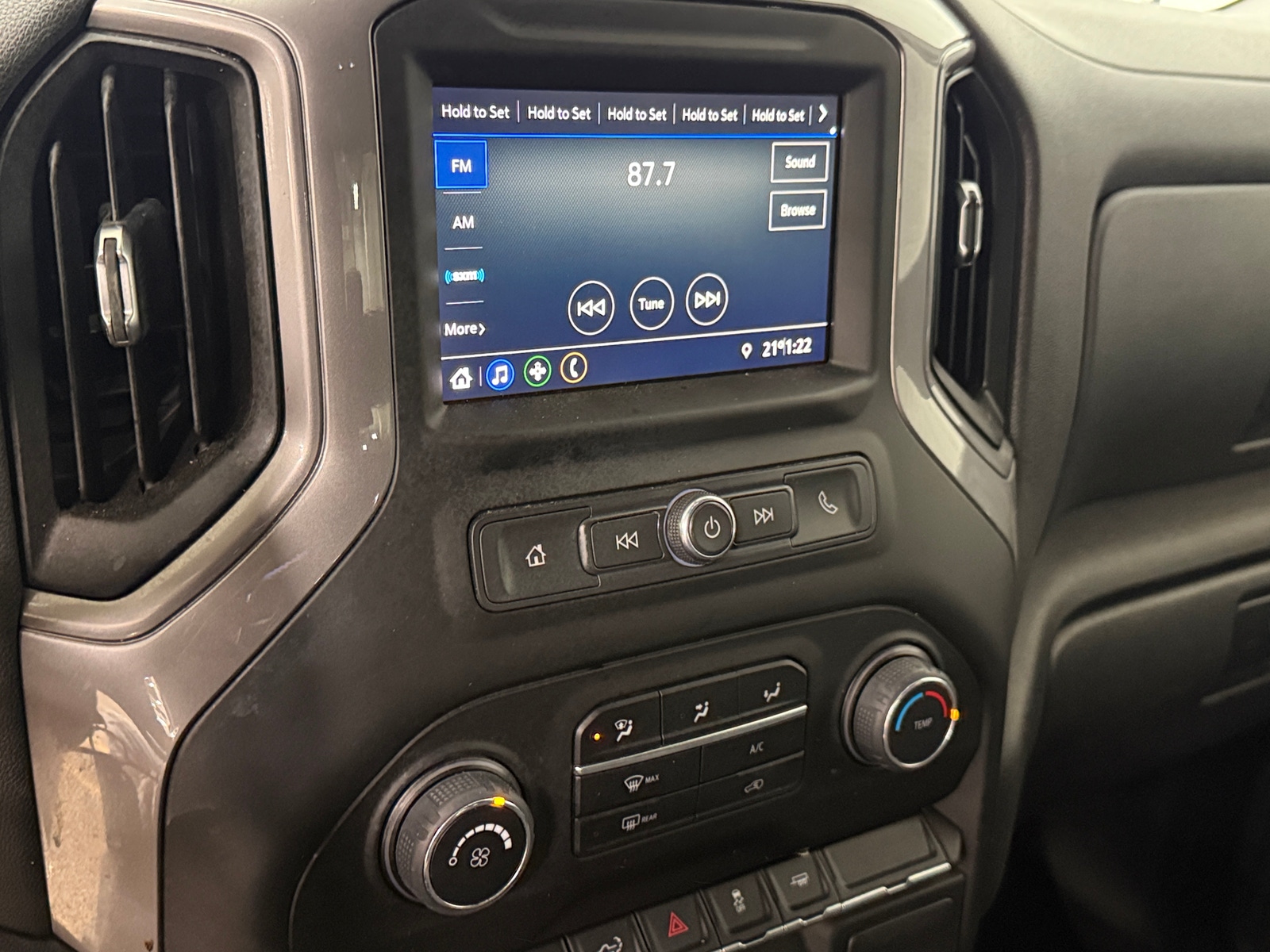 Thumbnail: 2022 Chevrolet Silverado 1500 - 4