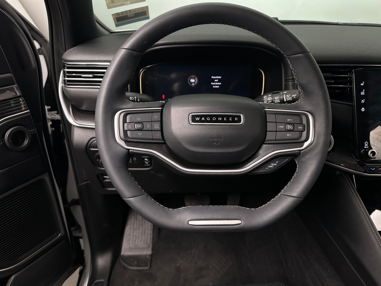 Thumbnail: 2024 Jeep Wagoneer - 4