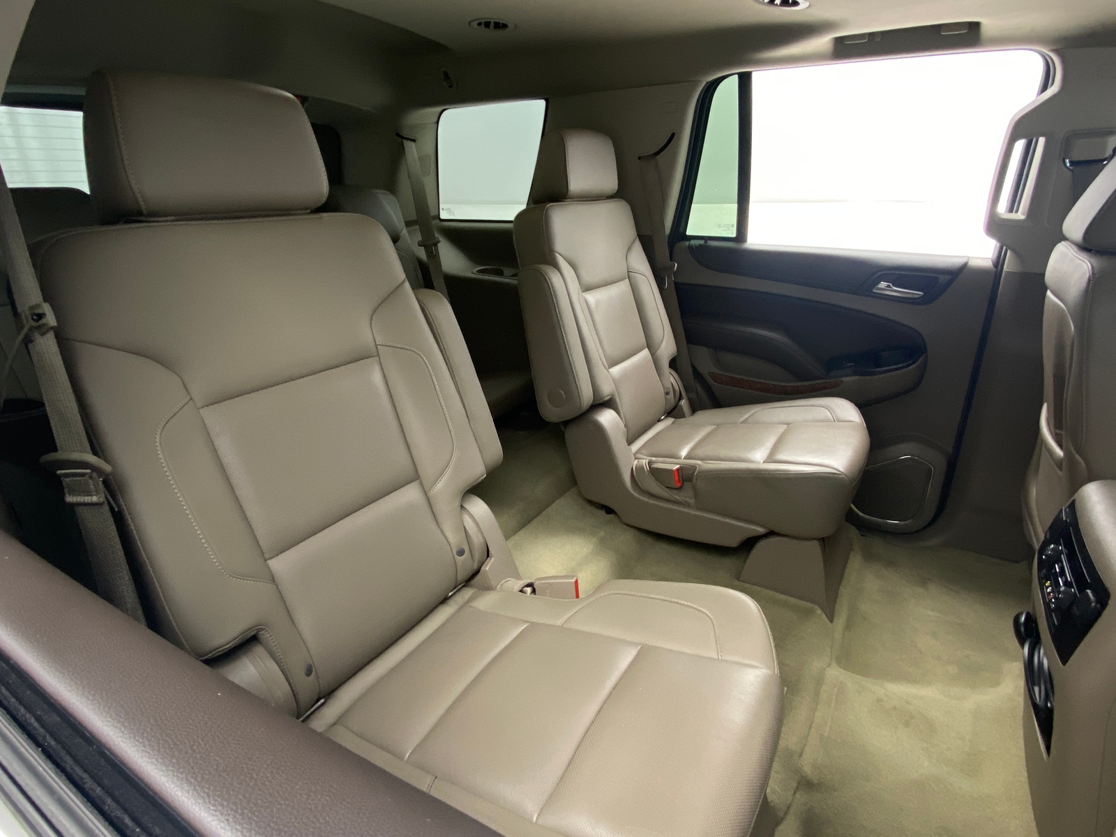 Thumbnail: 2016 Chevrolet Tahoe - 5