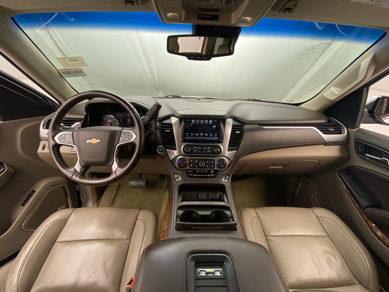 Thumbnail: 2016 Chevrolet Tahoe - 2