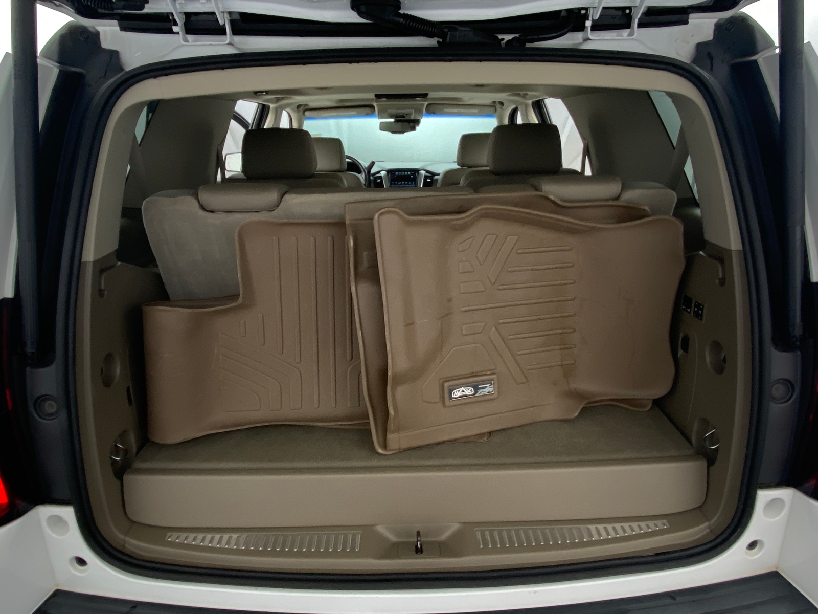 Thumbnail: 2016 Chevrolet Tahoe - 6