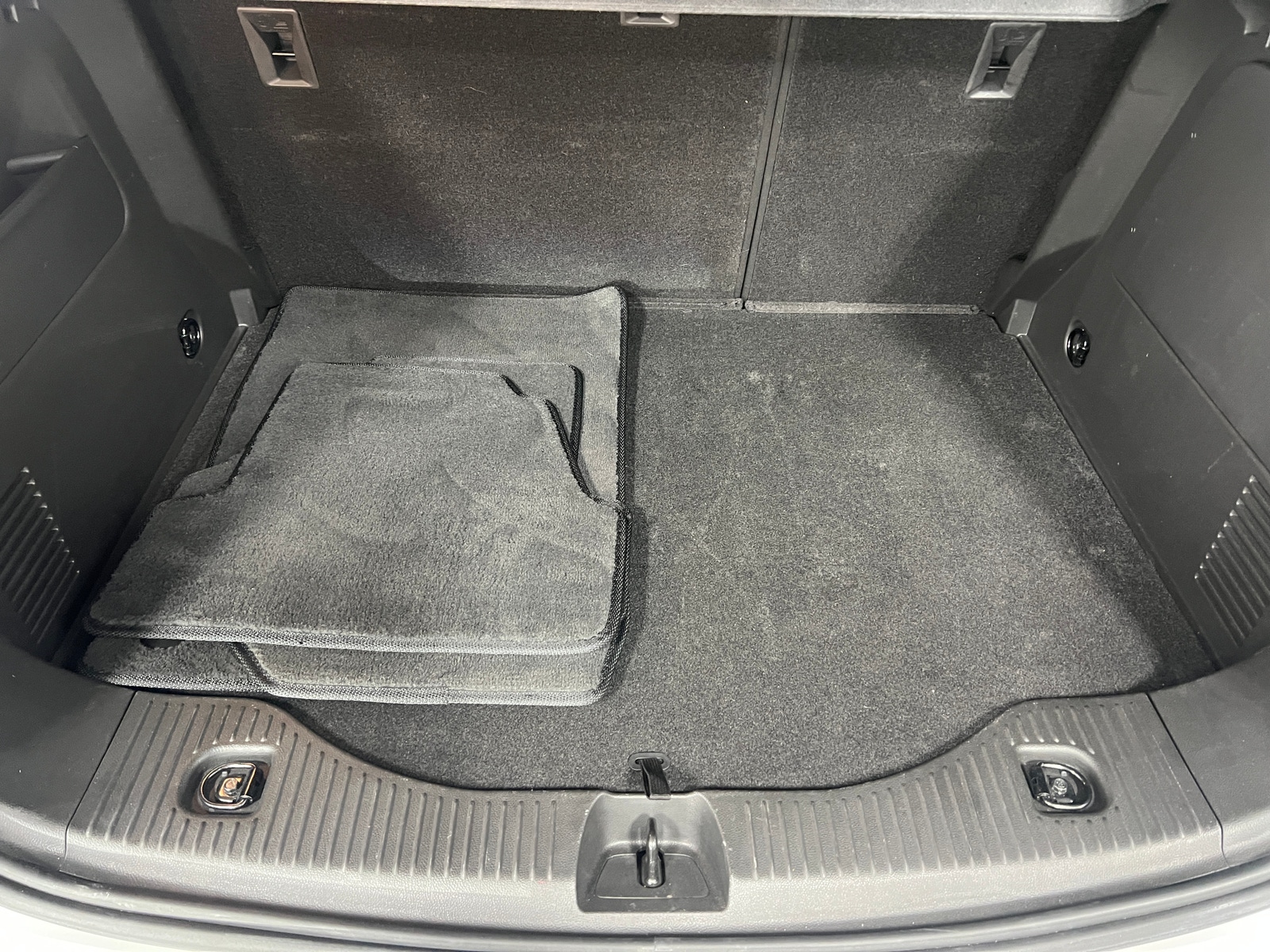 Thumbnail: 2019 Buick Encore - 6