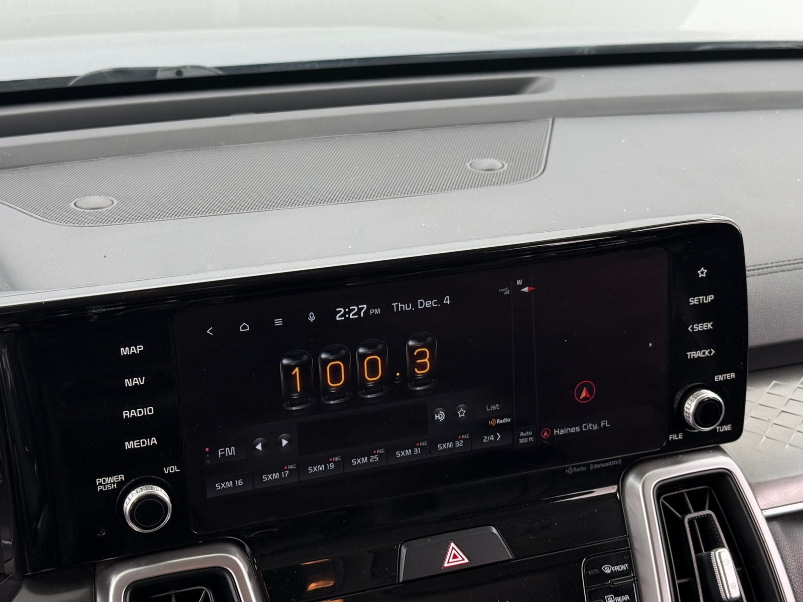 Thumbnail: 2022 Kia Sorento - 3