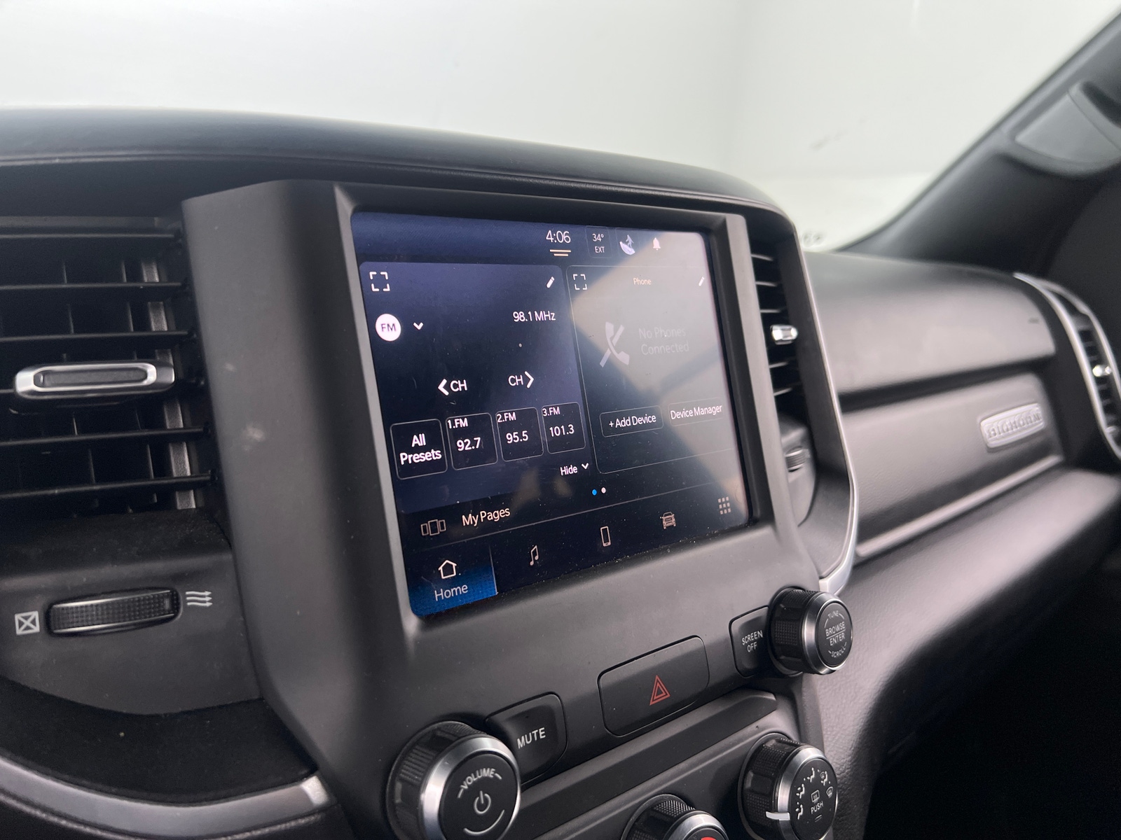 Thumbnail: 2022 RAM 1500 - 4