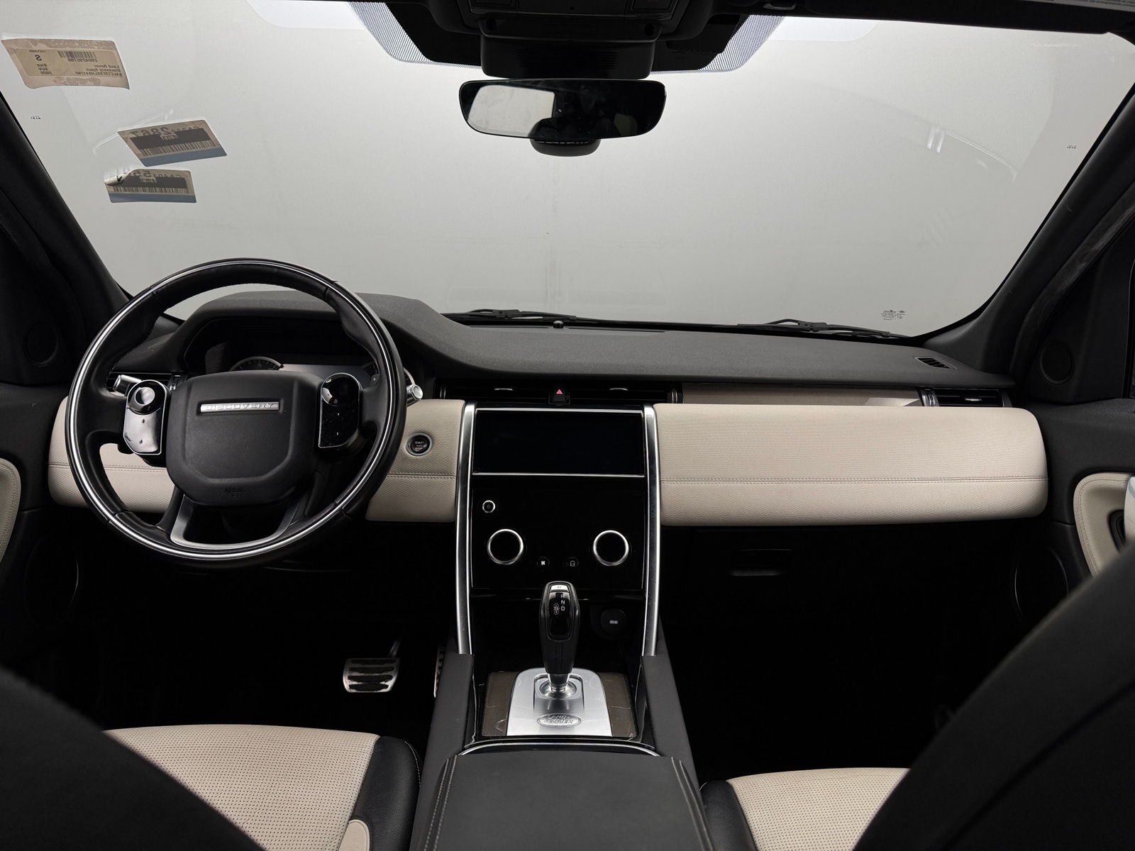 Thumbnail: 2020 Land Rover Discovery Sport - 2