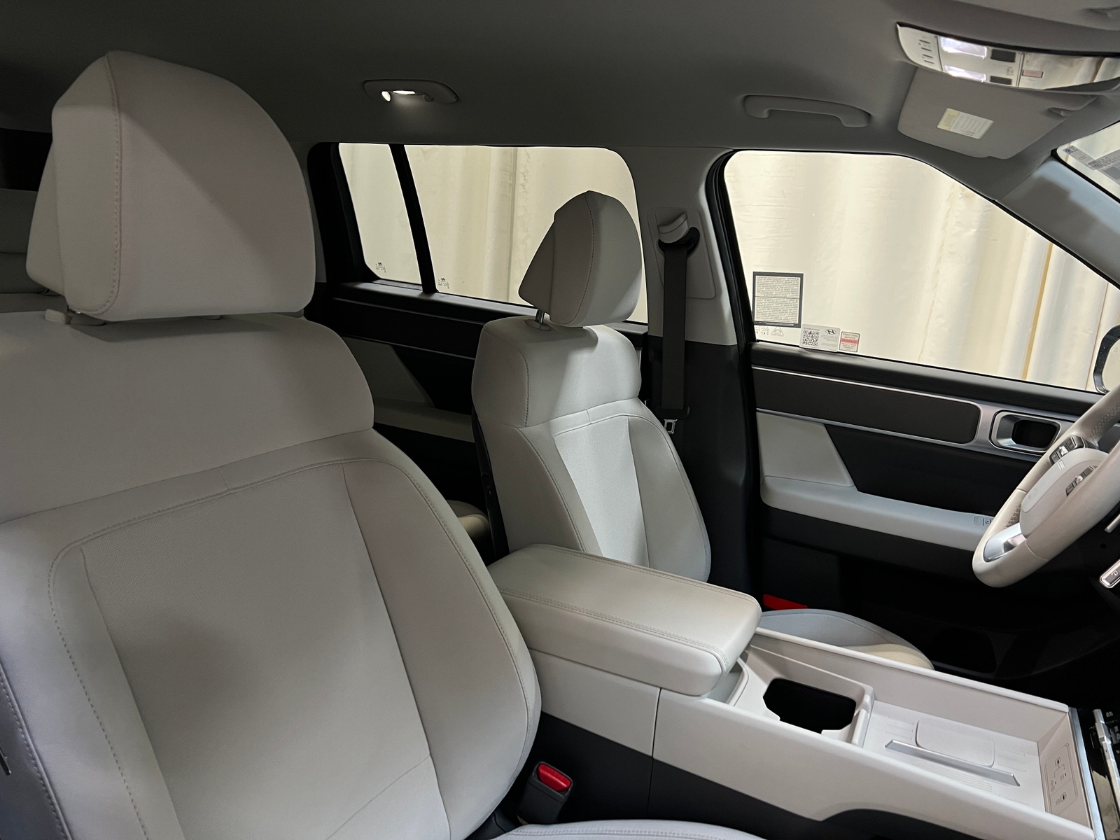 Thumbnail: 2025 Hyundai Santa Fe - 2