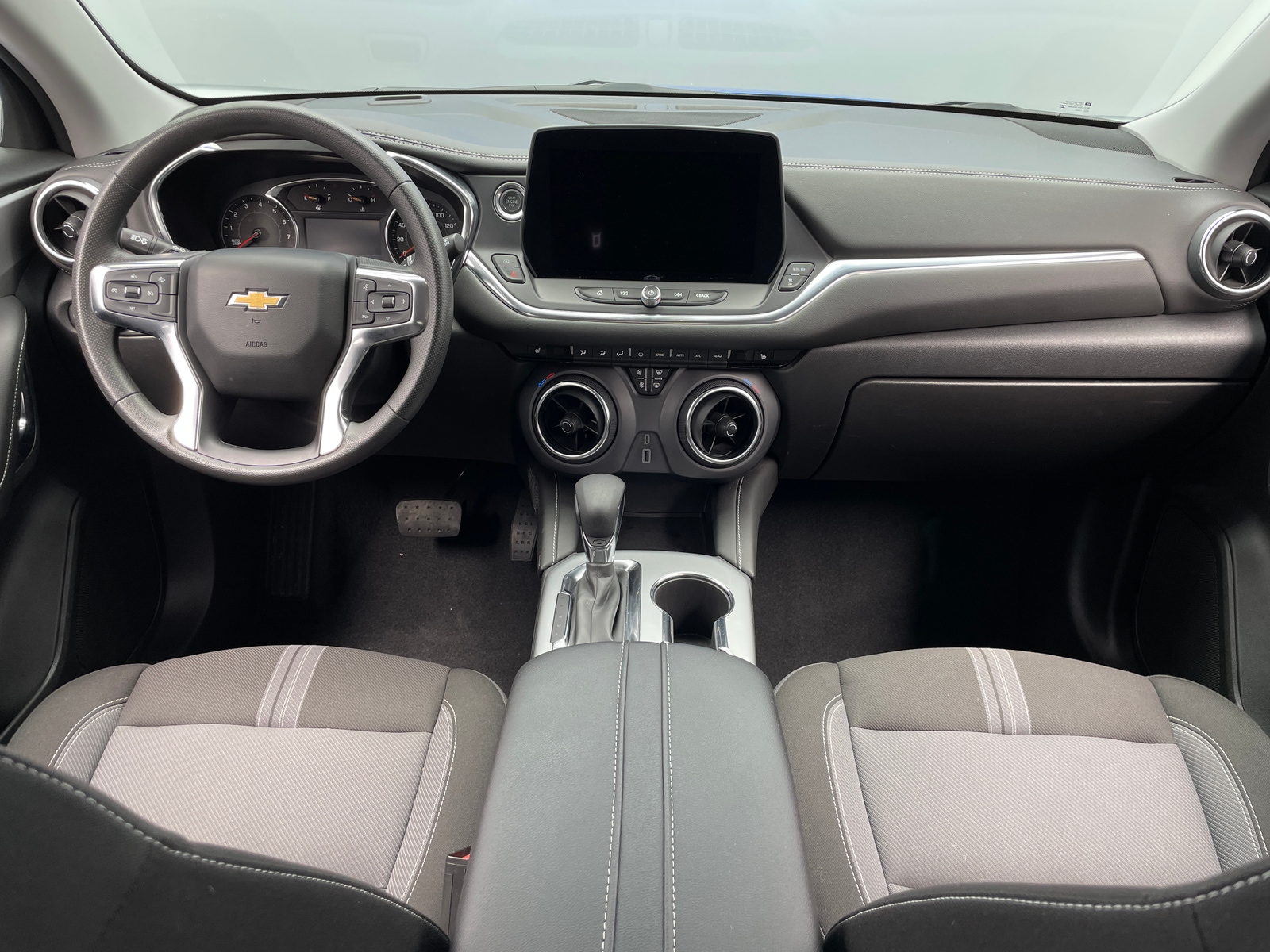 Thumbnail: 2025 Chevrolet Blazer - 3