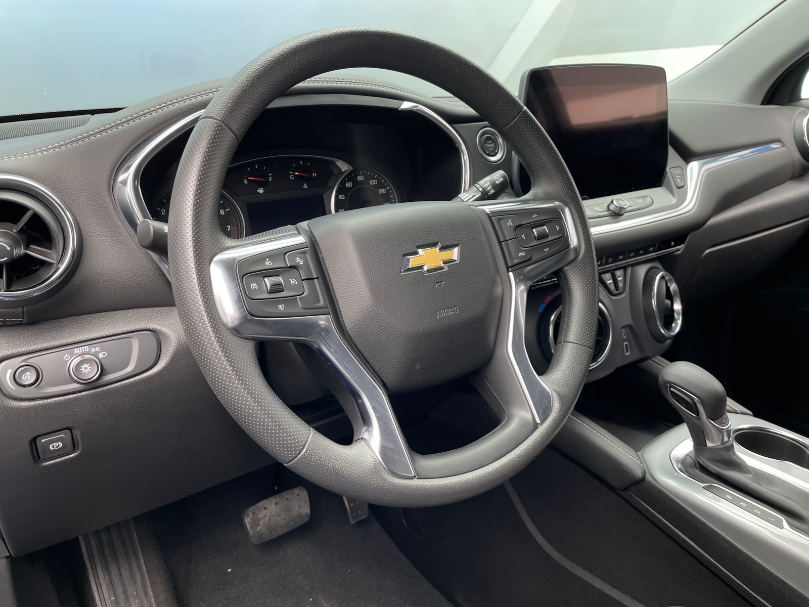 Thumbnail: 2025 Chevrolet Blazer - 5