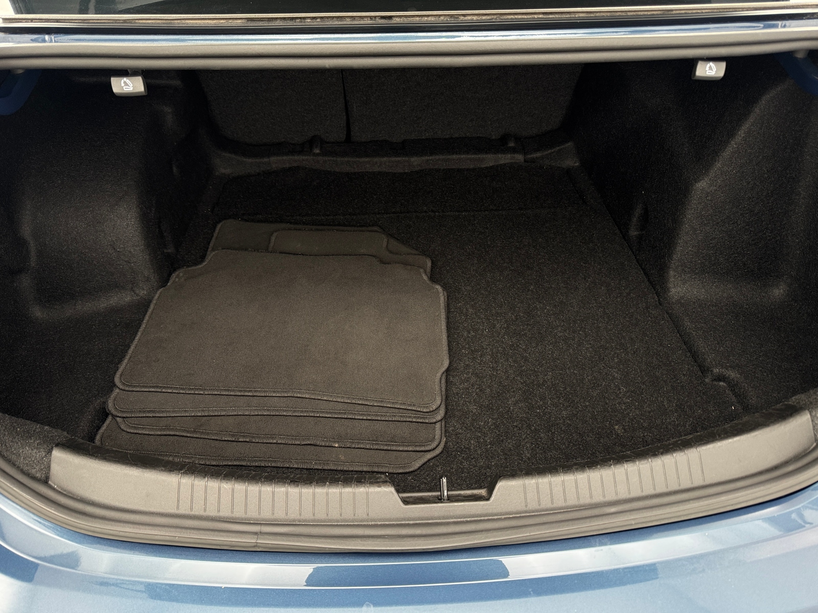 Thumbnail: 2024 Chevrolet Malibu - 7