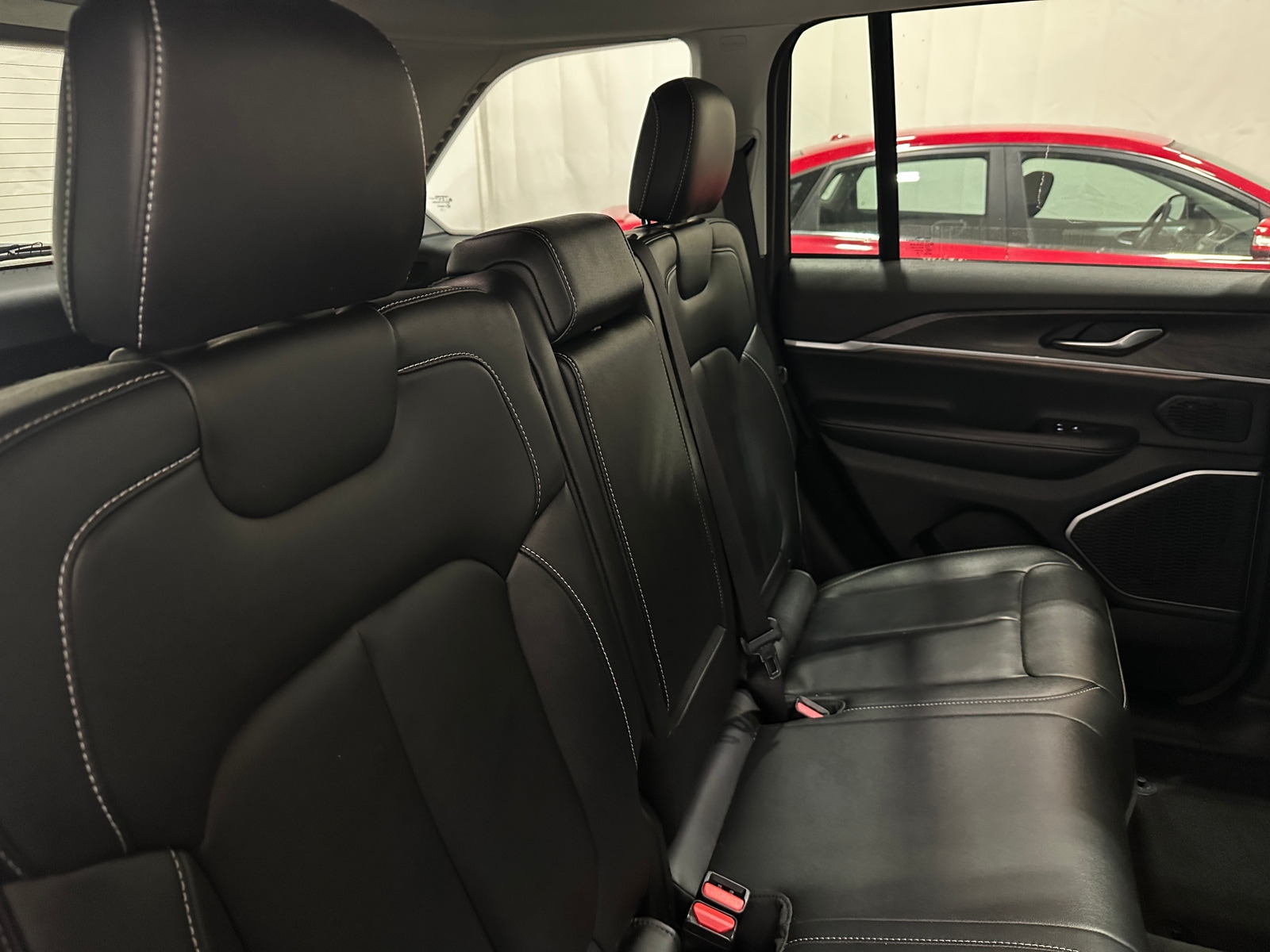 Thumbnail: 2022 Jeep Grand Cherokee - 5