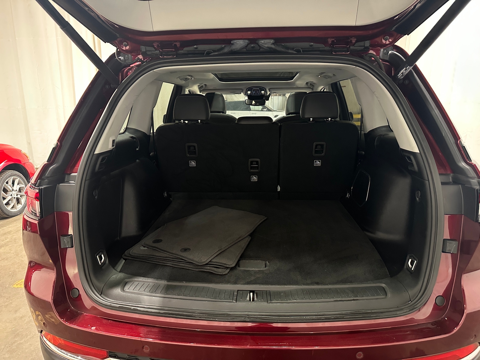 Thumbnail: 2022 Jeep Grand Cherokee - 6