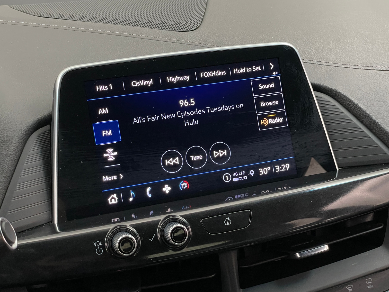 Thumbnail: 2024 Cadillac CT4 - 3