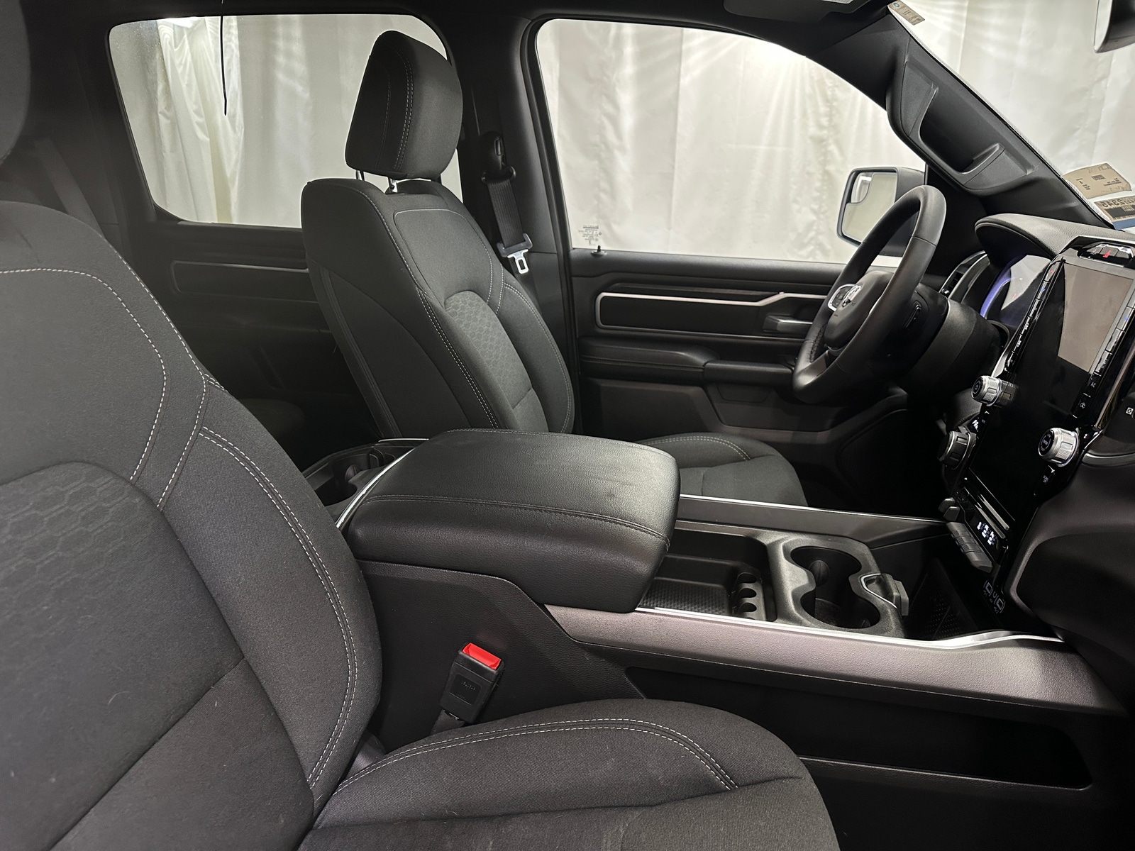 Thumbnail: 2025 RAM 1500 - 2