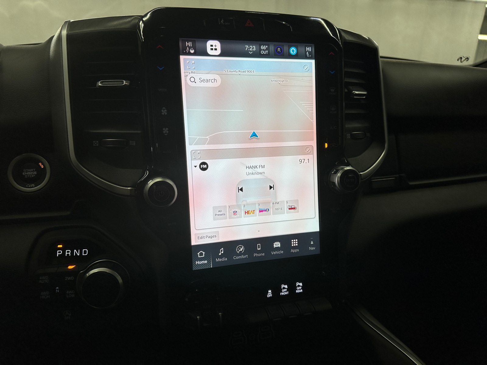 Thumbnail: 2025 RAM 1500 - 4