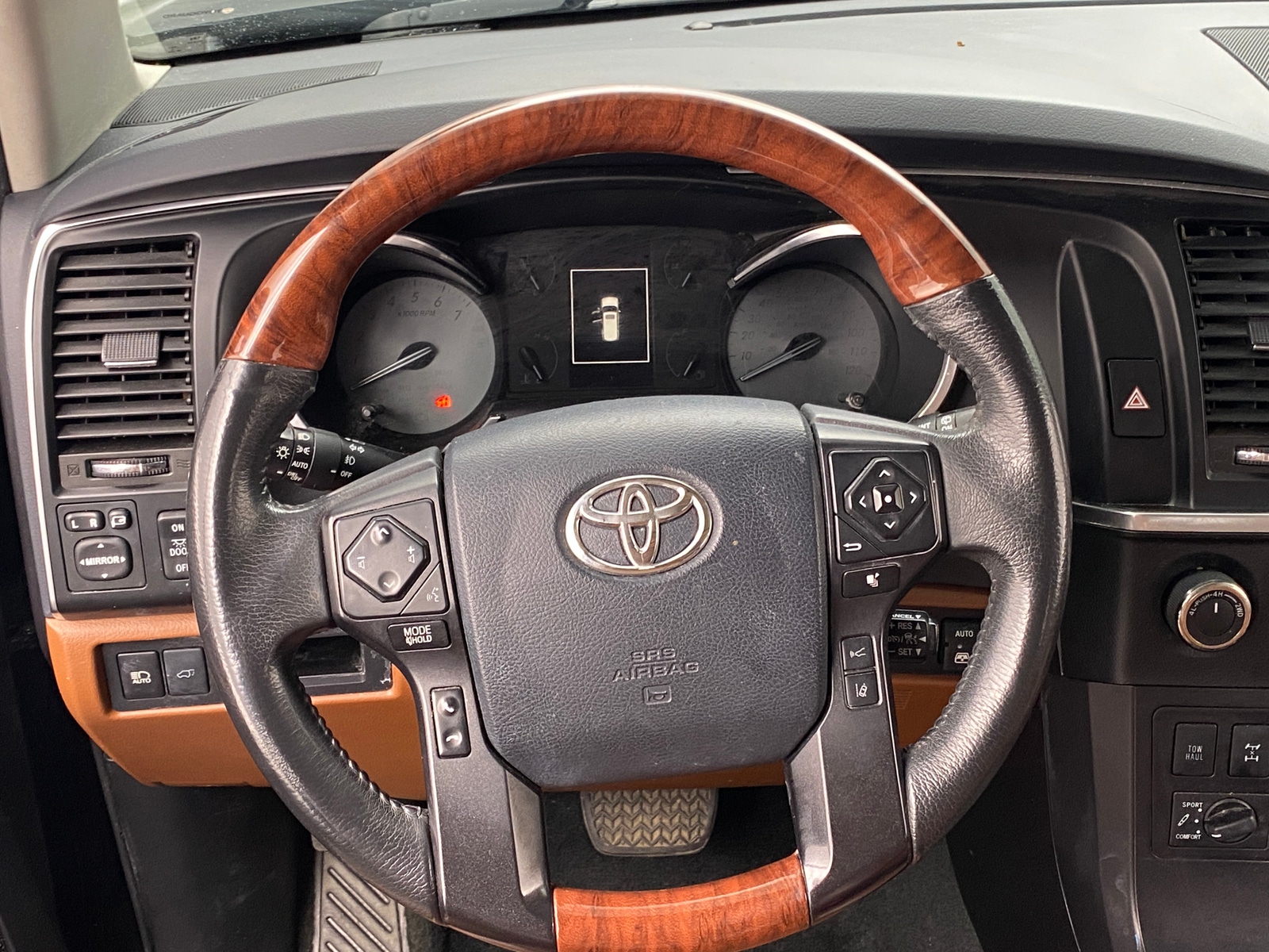 Thumbnail: 2018 Toyota Sequoia - 4