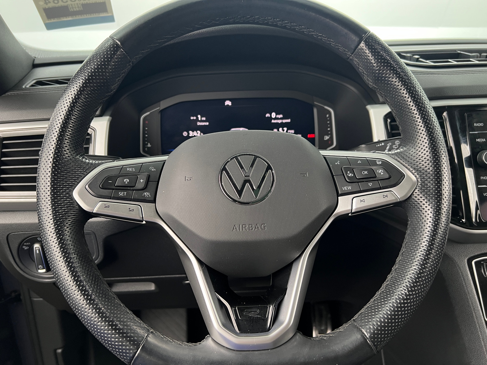 Thumbnail: 2021 Volkswagen Atlas - 4