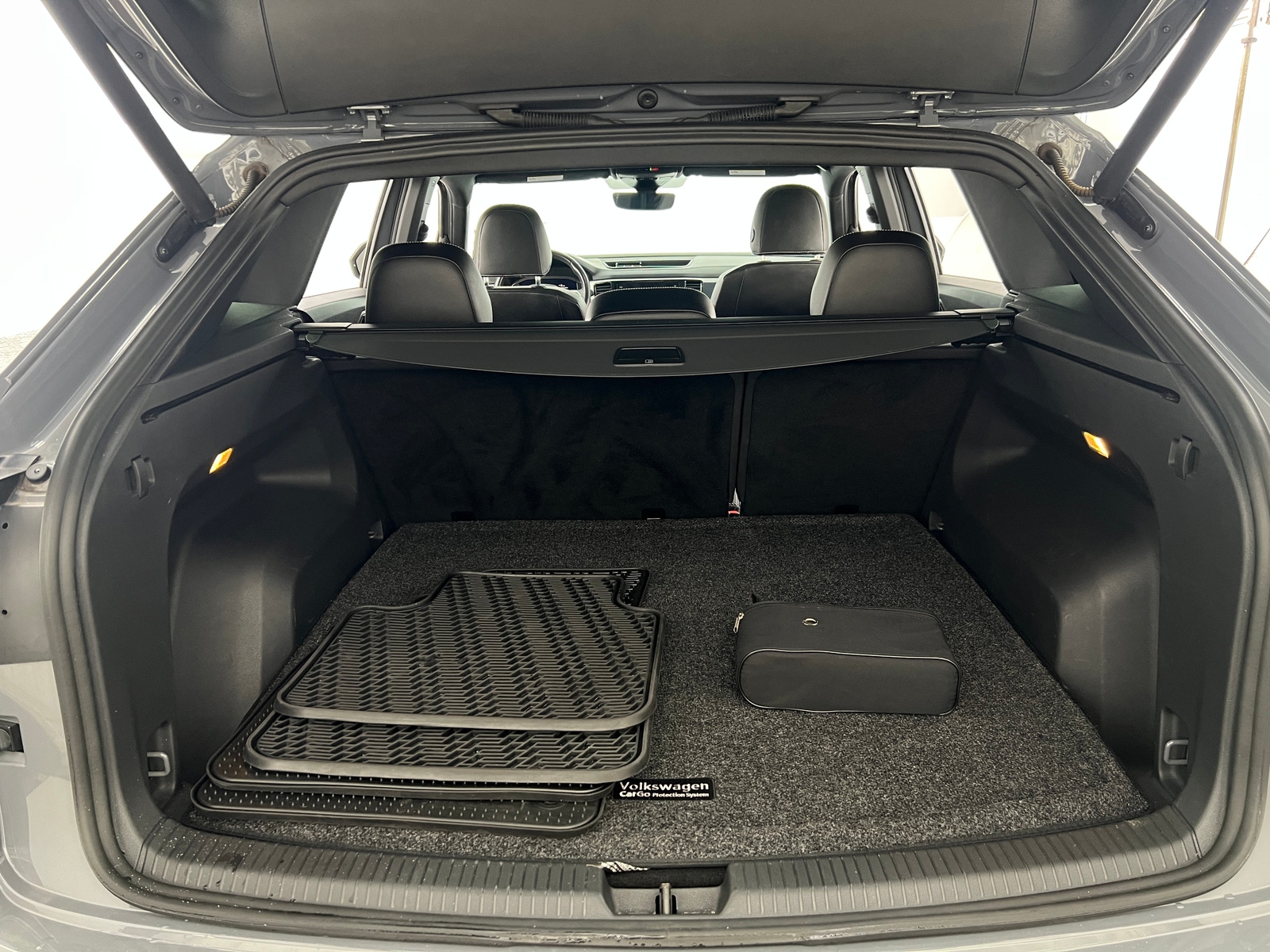 Thumbnail: 2021 Volkswagen Atlas - 6