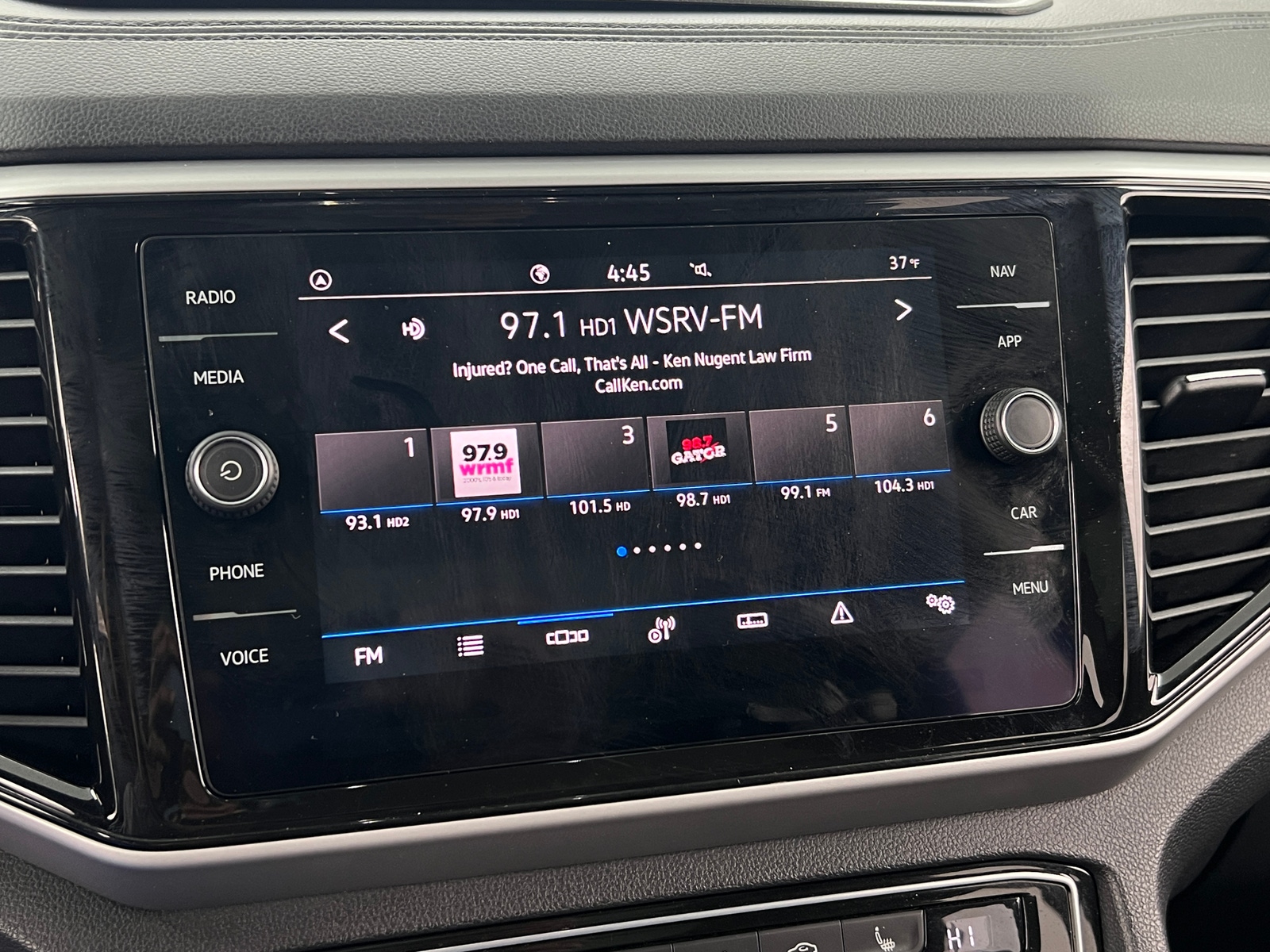 Thumbnail: 2021 Volkswagen Atlas - 3