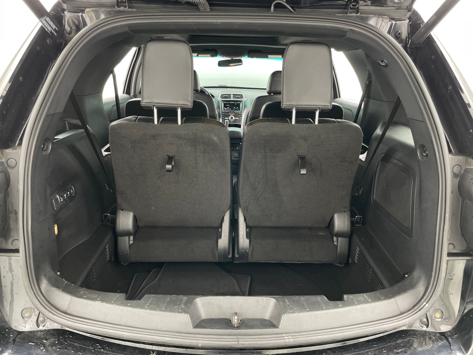 Thumbnail: 2016 Ford Explorer - 6