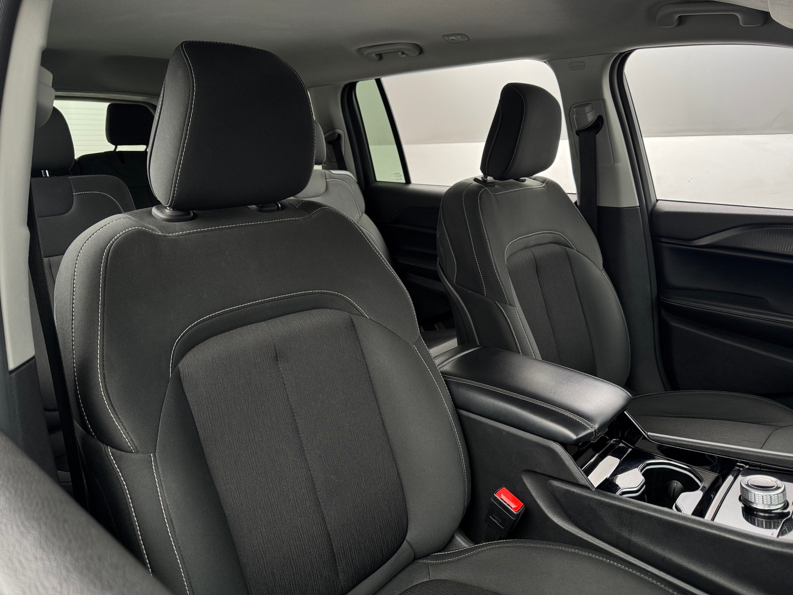 Thumbnail: 2023 Jeep Grand Cherokee L - 2