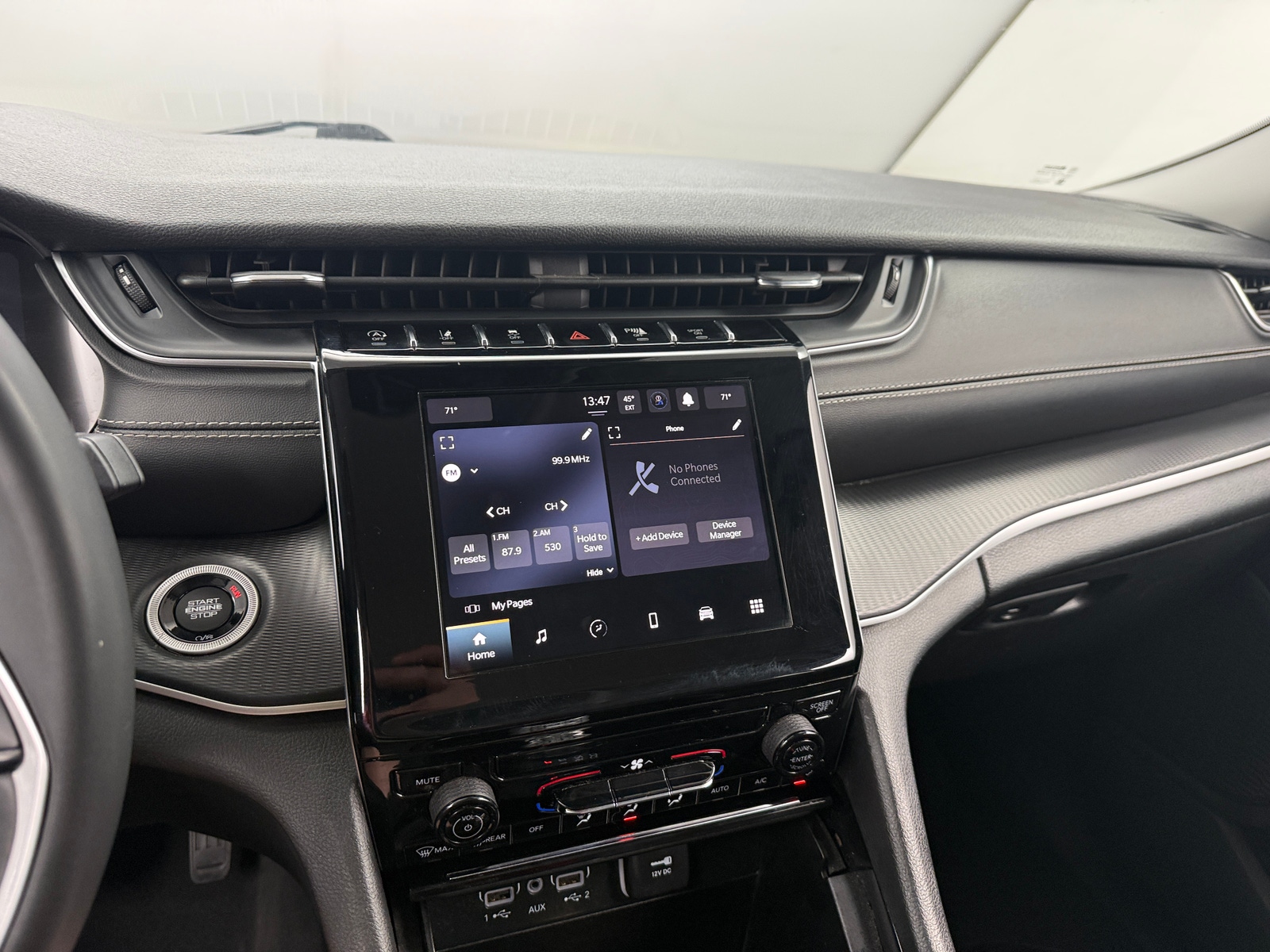 Thumbnail: 2023 Jeep Grand Cherokee L - 4