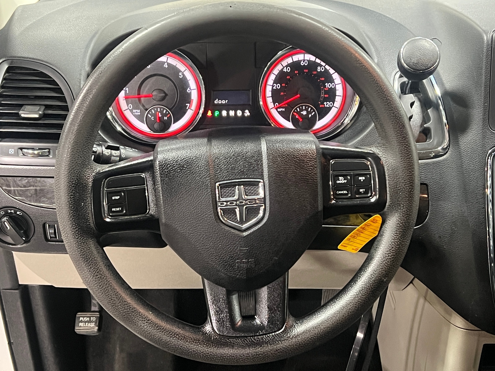 Thumbnail: 2018 Dodge Grand Caravan - 5