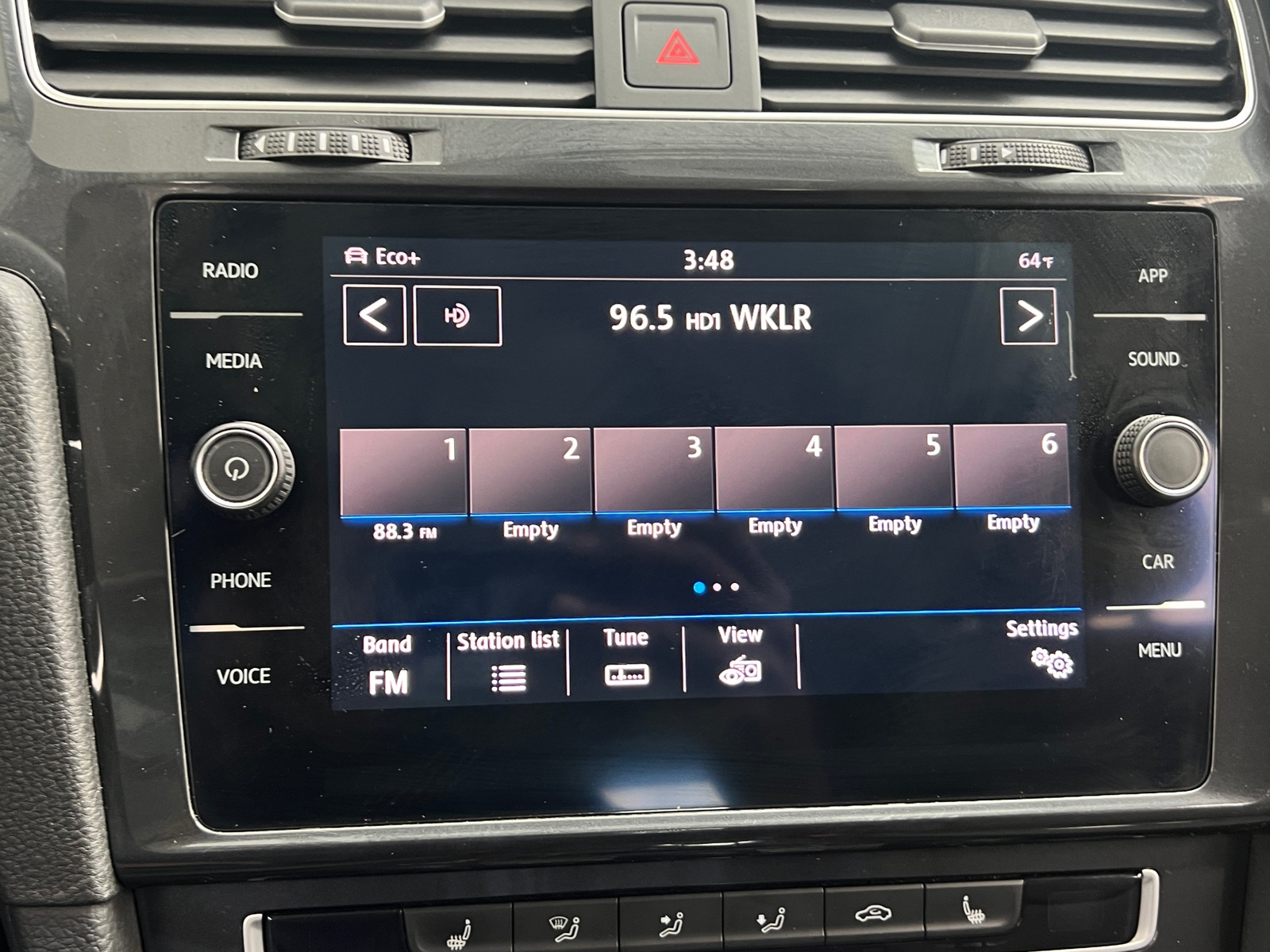 Thumbnail: 2019 Volkswagen e-Golf - 4