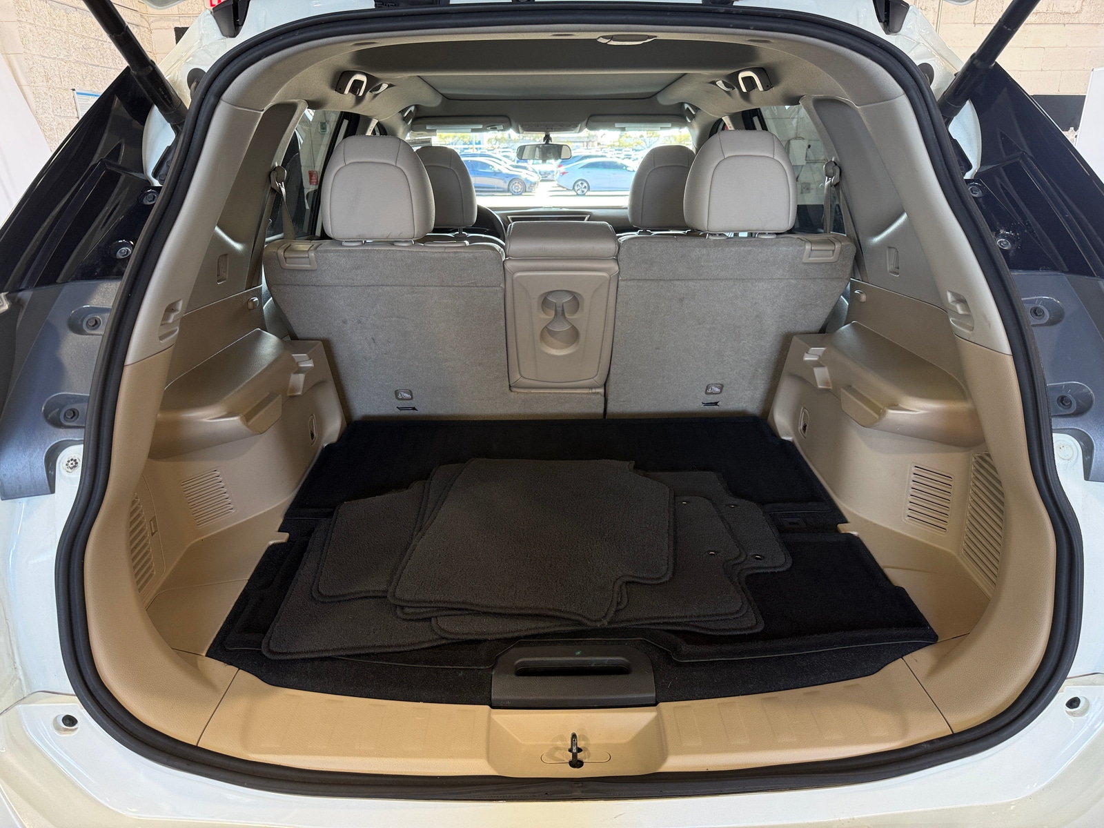 Thumbnail: 2016 Nissan Rogue - 6