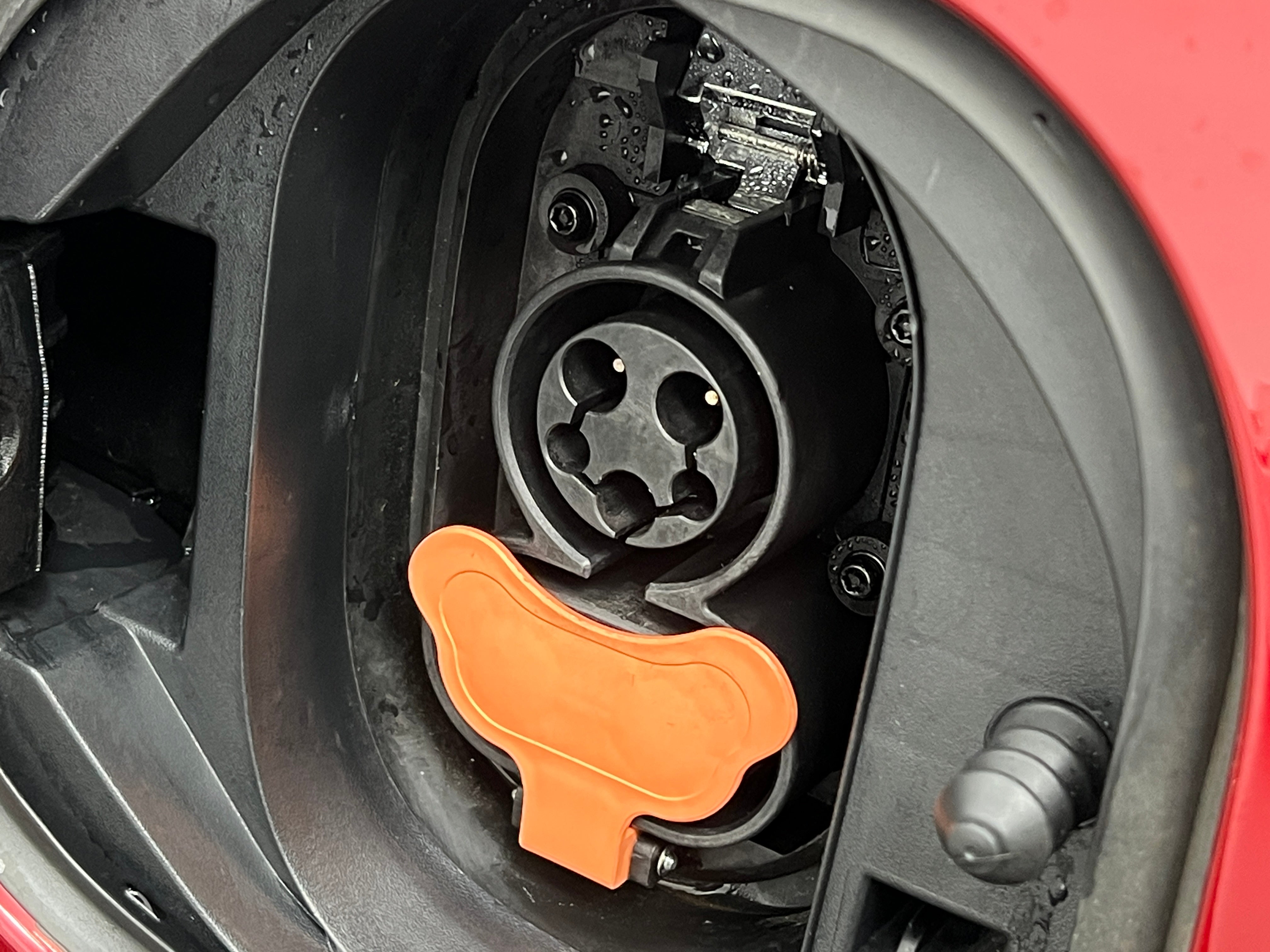 Used 2021 Chevrolet Bolt EV Premier with VIN 1G1FZ6S02M4111883 for sale in Oak Creek, WI