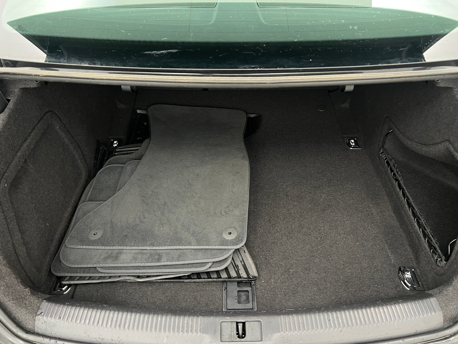 Thumbnail: 2013 Audi A4 - 6