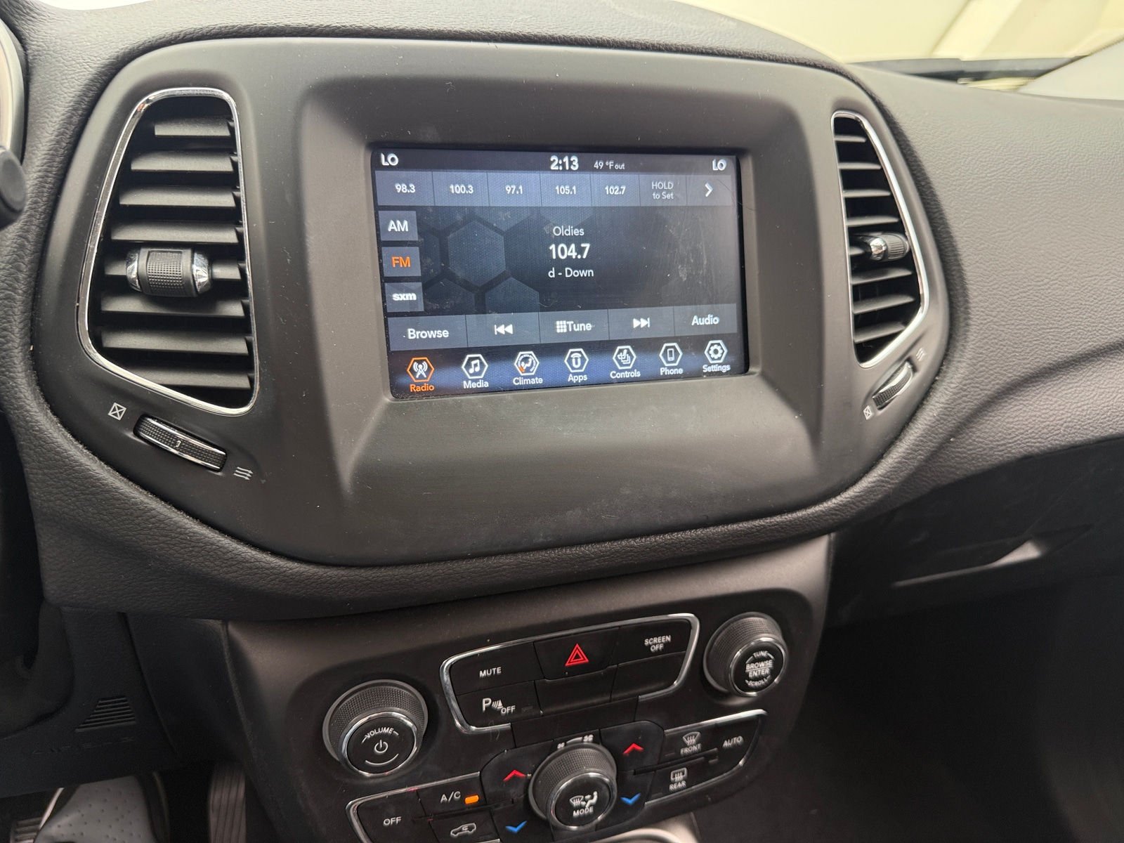 Thumbnail: 2020 Jeep Compass - 3