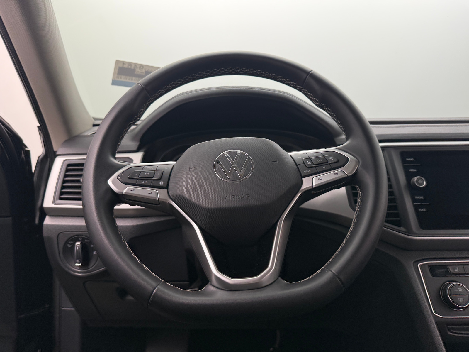 Thumbnail: 2021 Volkswagen Atlas - 4