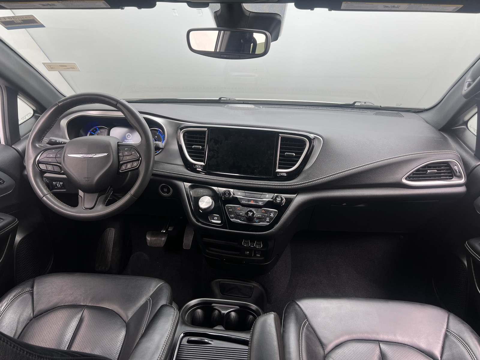 Thumbnail: 2022 Chrysler Pacifica - 3