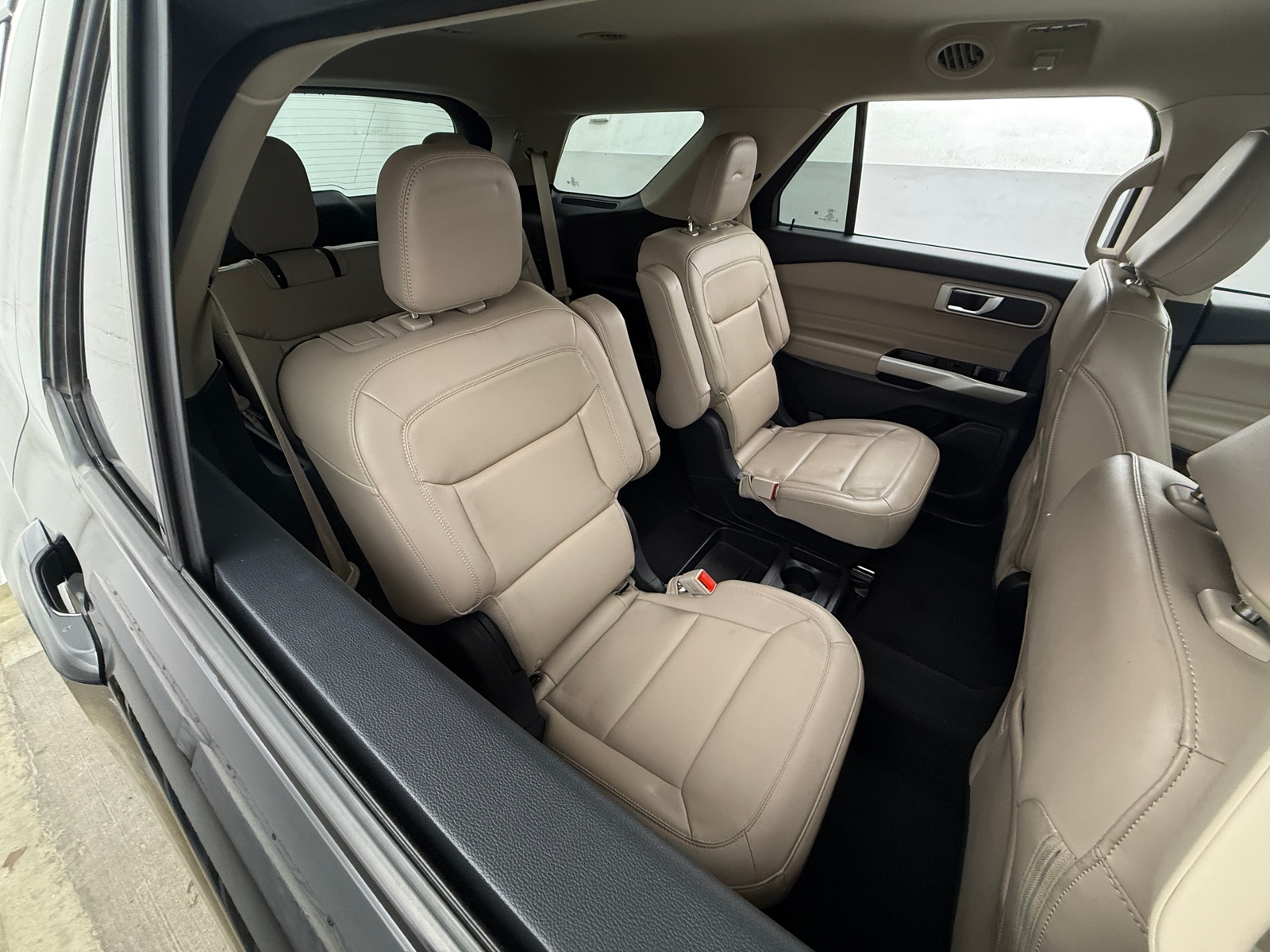 Thumbnail: 2021 Ford Explorer - 5