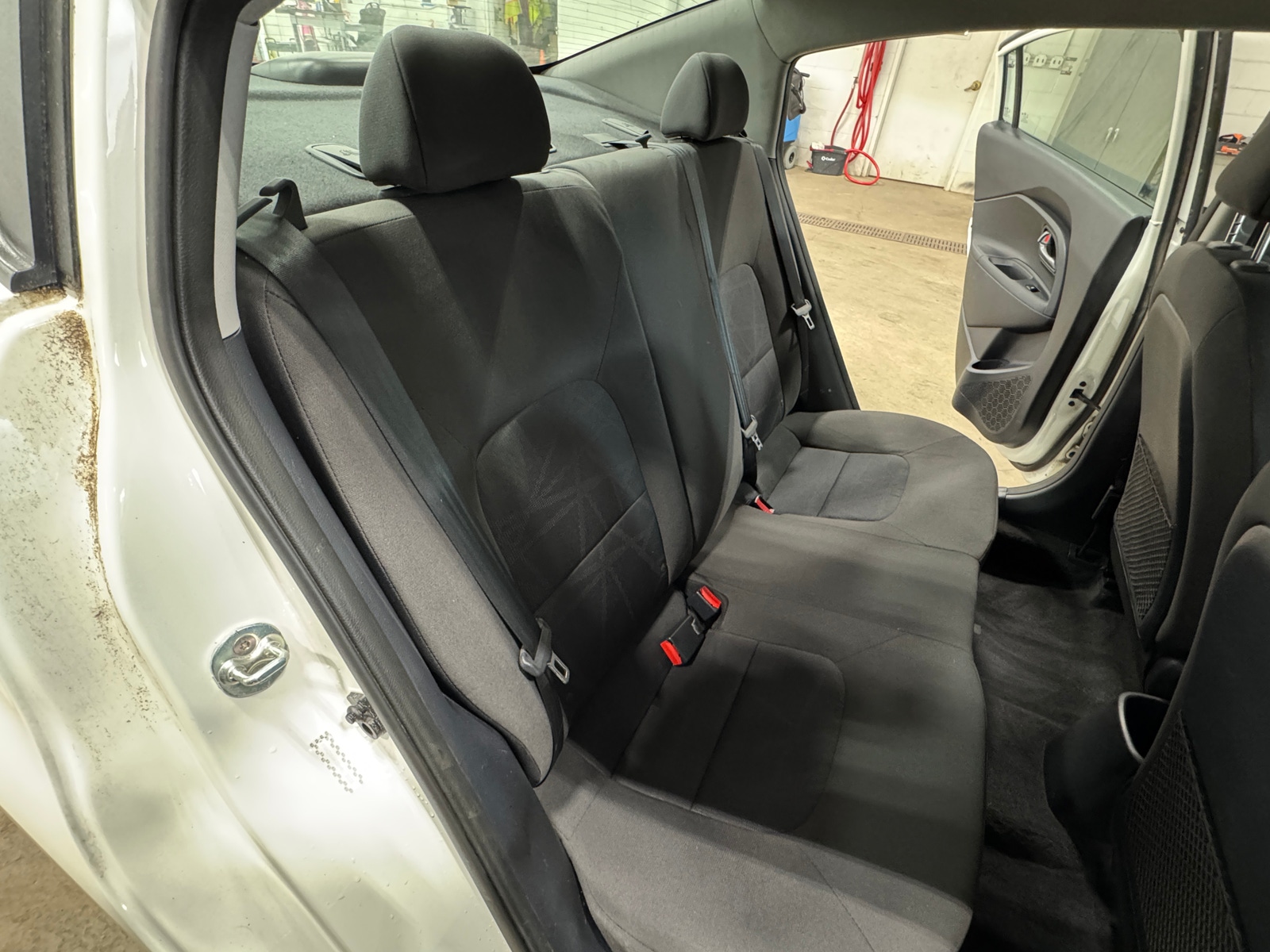 Thumbnail: 2017 Kia Rio - 6