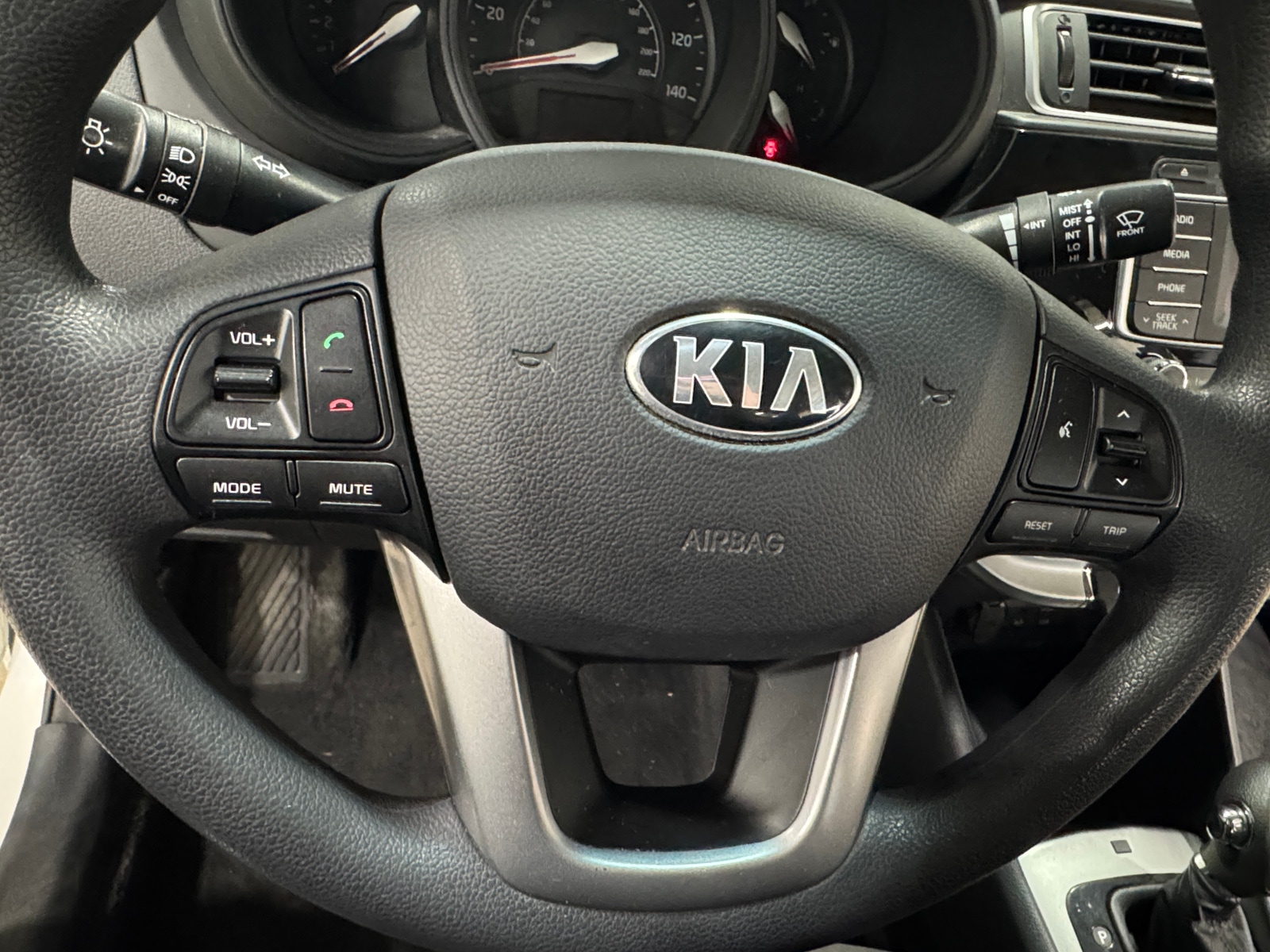 Thumbnail: 2017 Kia Rio - 5