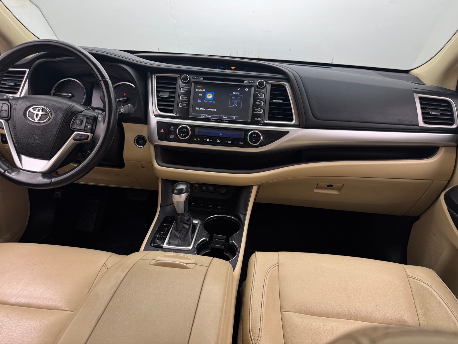 Thumbnail: 2018 Toyota Highlander - 2