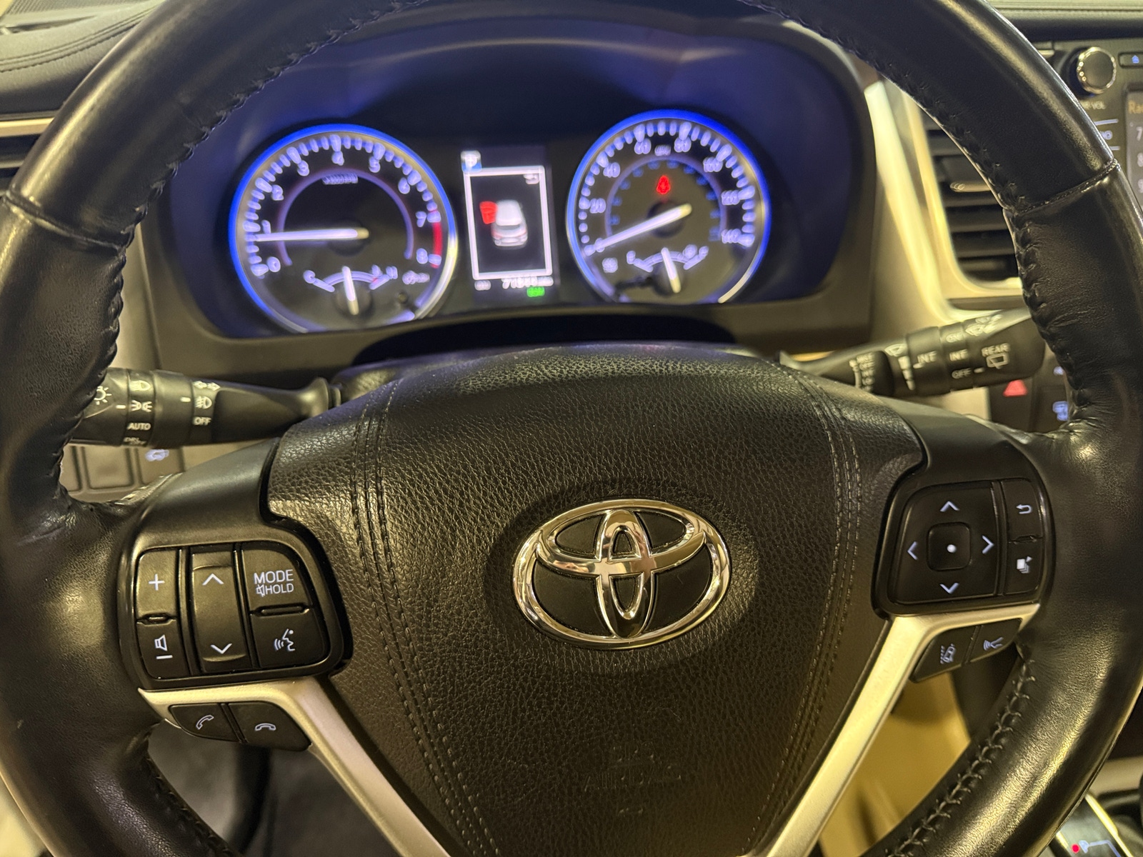 Thumbnail: 2018 Toyota Highlander - 4