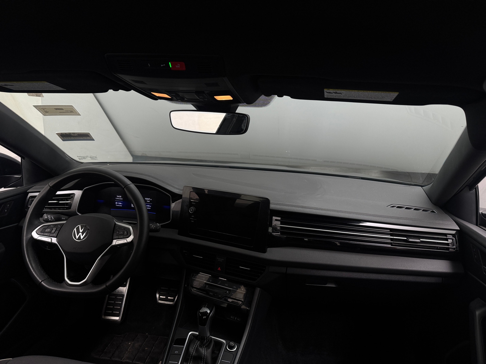 Thumbnail: 2025 Volkswagen Jetta - 3