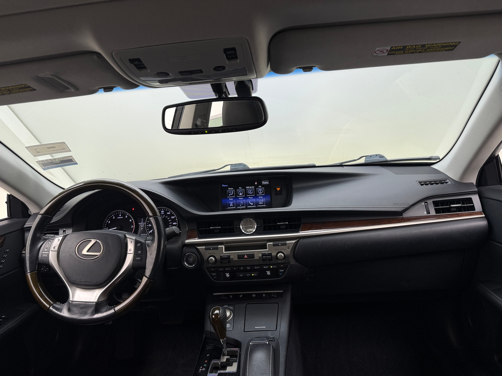 Thumbnail: 2015 Lexus ES - 2