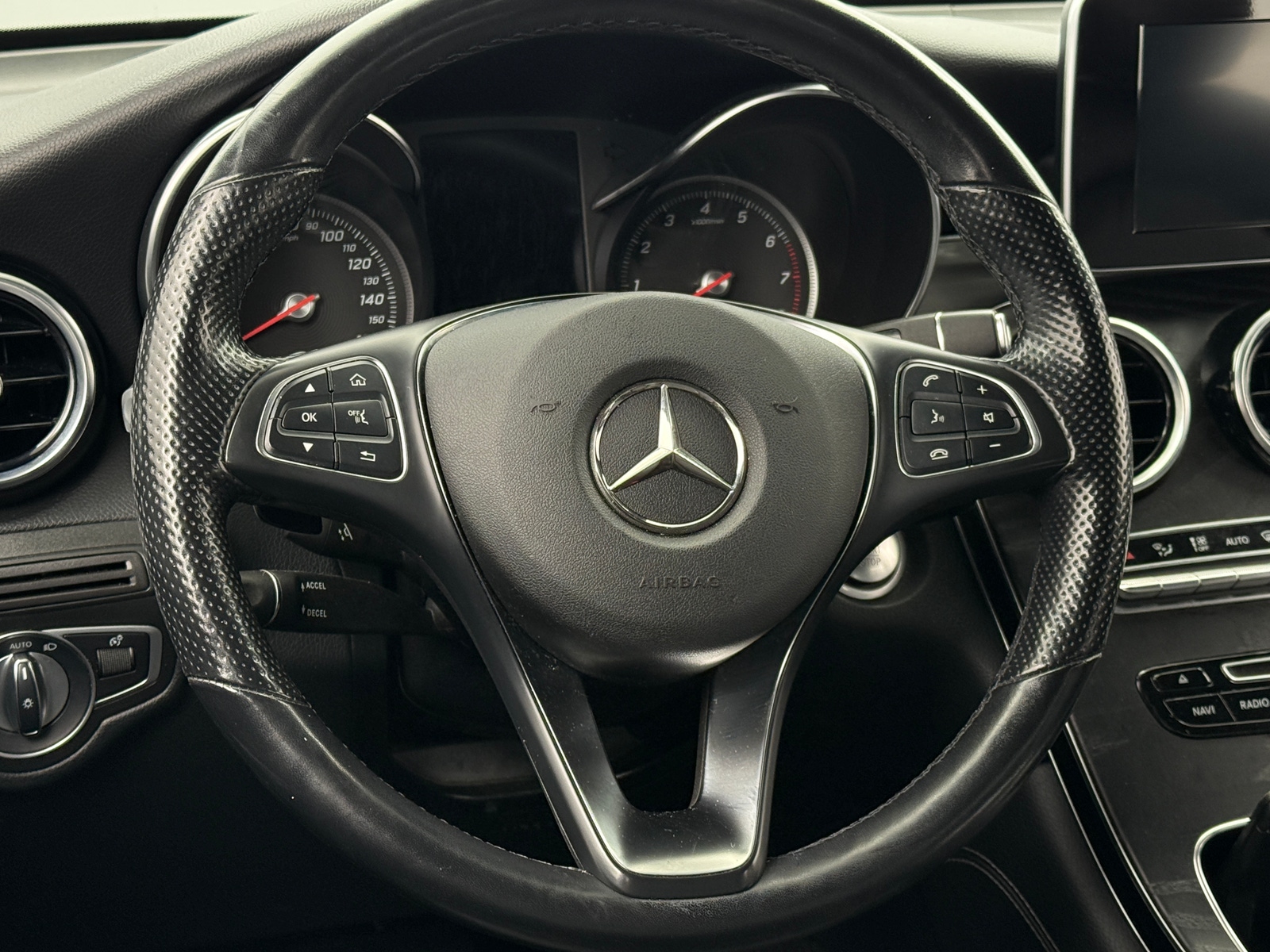 Thumbnail: 2019 Mercedes-Benz GLC - 4