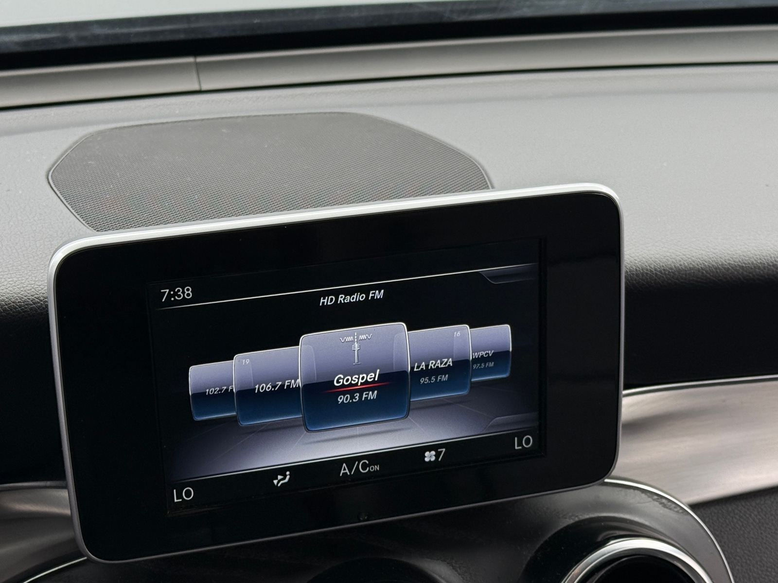 Thumbnail: 2019 Mercedes-Benz GLC - 3