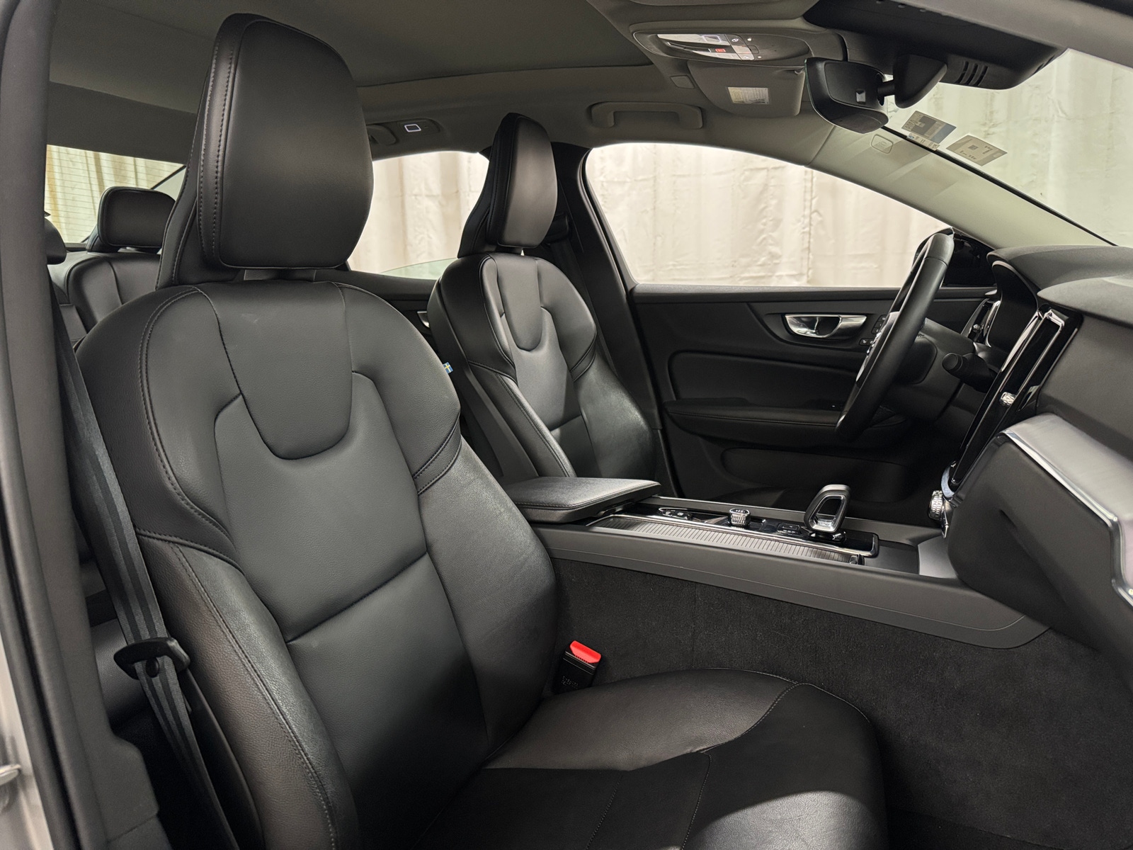 Thumbnail: 2024 Volvo S60 - 2