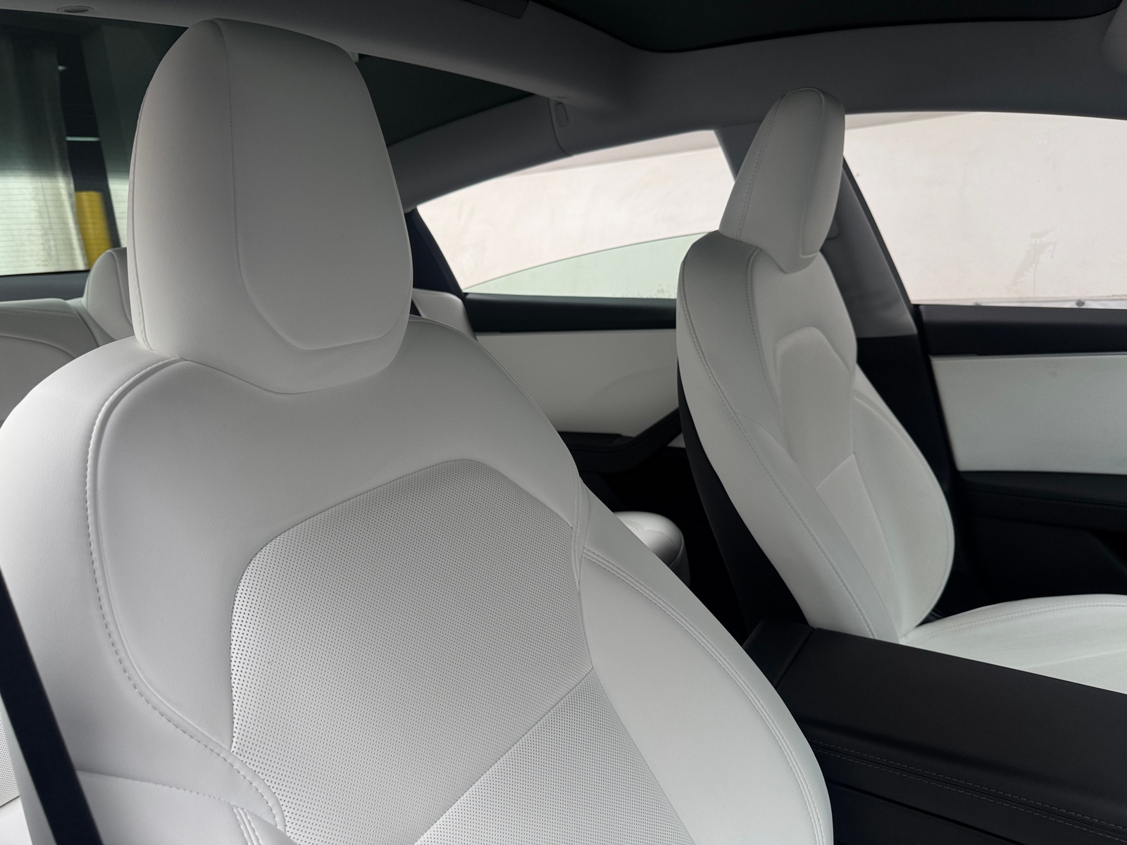 Thumbnail: 2025 Tesla Model 3 - 2