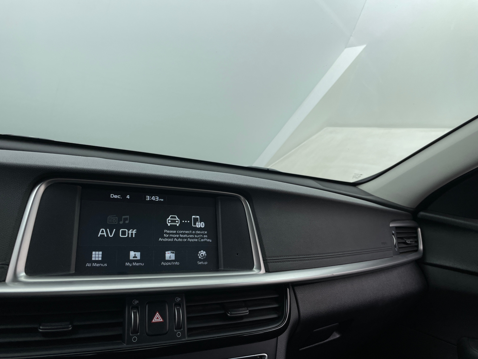 Thumbnail: 2020 Kia Optima - 4