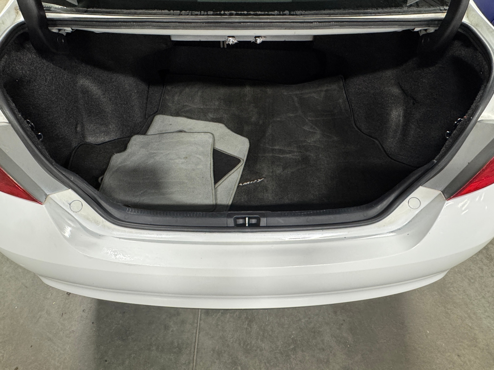 Thumbnail: 2017 Toyota Camry - 7