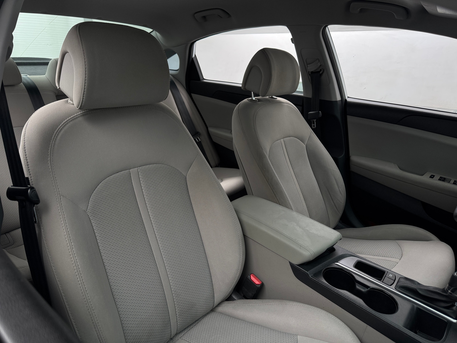 Thumbnail: 2016 Hyundai Sonata - 2