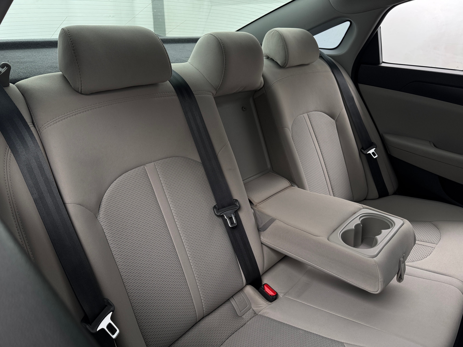 Thumbnail: 2016 Hyundai Sonata - 6